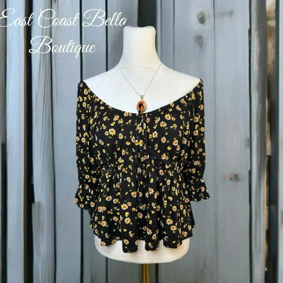 NWT Mason & Belle Cropped Blouse Short Sleeve Off Shoulder Black Floral Top XL - Picture 3 of 12